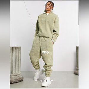 ASOS Design Dark Future Teddy Quarter Zip Pullover in Moss Green